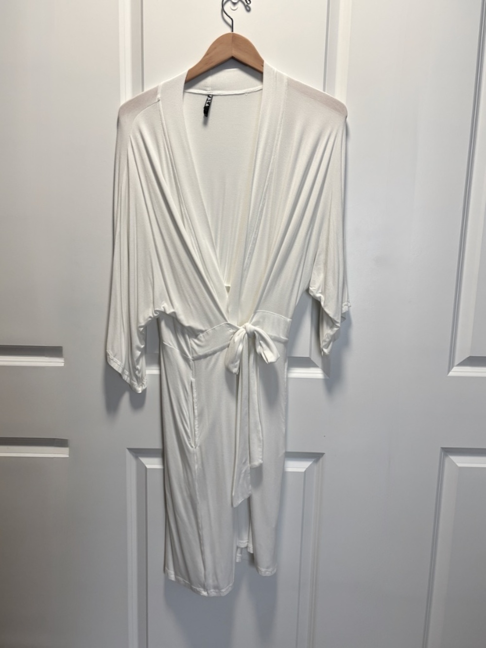 White Yala Bamboo Bathrobe